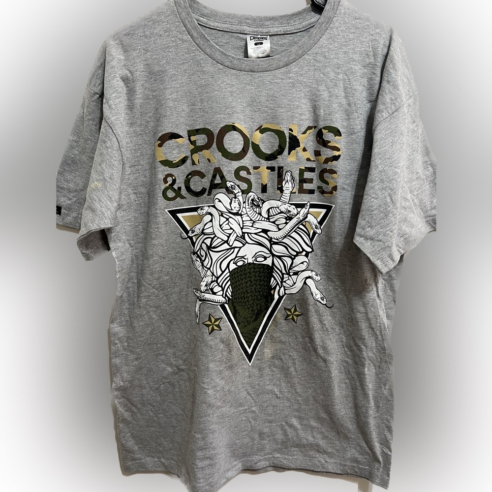 Brand new grey Crooks & Castles T-Shirt ! Size :L